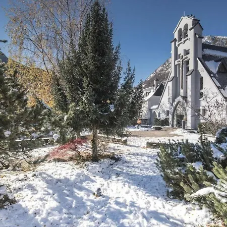 Confortable Pour 4 A Saint-lary Village, Proche Thermes Et Telecabine - Fr-1-296-356 아파트