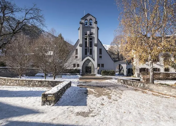 Confortable Pour 4 A Saint-lary Village, Proche Thermes Et Telecabine - Fr-1-296-356 아파트 *